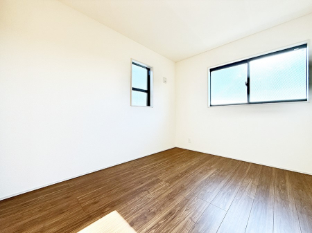 �q������ ����