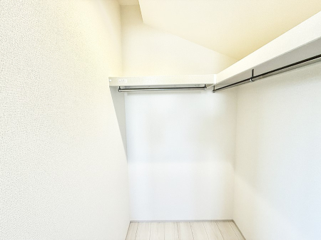 ���[ ����