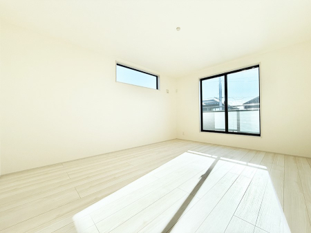 �Q�� ����