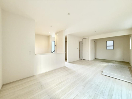 ���r���O ���������났�ƏΊ炪�W�܂�A�S���܂郊�r���O