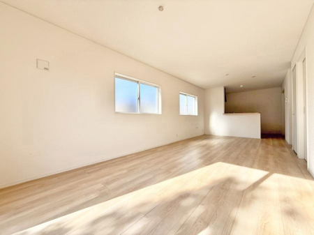 ���r���O ���������R�Ɖ�b�����܂��A�S�n�悢�ЂƂƂ�