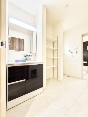 ʑEʏ Ƒ݂Ȃg₷zuł