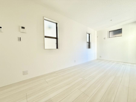 ���r���O ���������R�Ɖ�b�����܂��A�S�n�悢�ЂƂƂ�