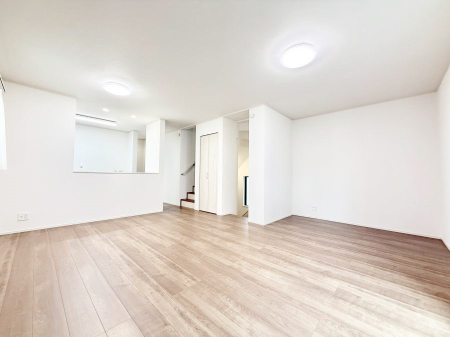 ���r���O ���������R�Ɖ�b�����܂��A�S�n�悢�ЂƂƂ�