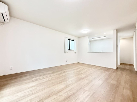 ���r���O ���������C�ɓ���̏ꏊ�ŁA�̂�т�Ƃ������Ԃ�