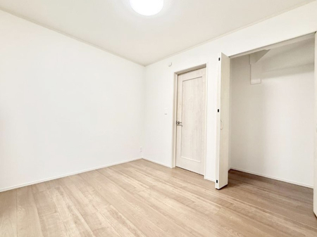 �q������ �������v���C�x�[�g��ԂƂ��ĐÂ��ŗ�������������񋟂��Ă���܂�