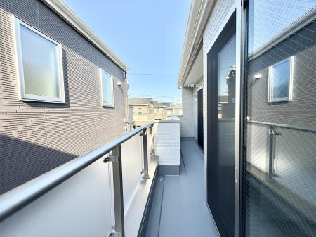 �o���R�j�[ ������ �G�߂̈ڂ낢����������J���I�ȋ�Ԃł�