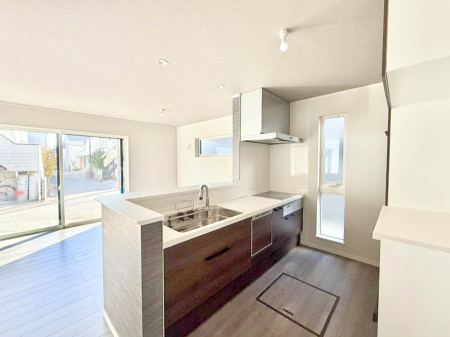 �L�b�`�� ���������y���݂ƐH�ׂ�K����͂���L�b�`��