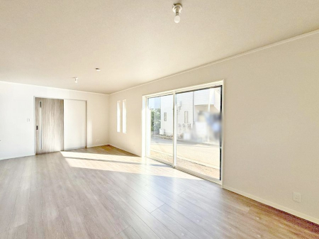 ���r���O ���������R�Ɖ�b�����܂��A�S�n�悢�ЂƂƂ�