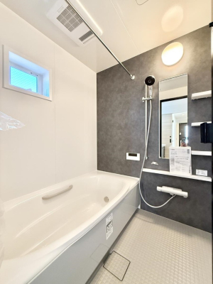 ���� ����������̔�������A�S����������Ԃł�