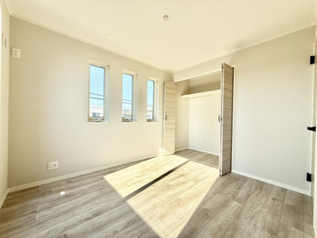 �Q�� ���������̔z�u��ʋC���̗ǂ��݌v�ŕ����̋�C�������炸�A��ɐV�N�ȋ�C������܂�