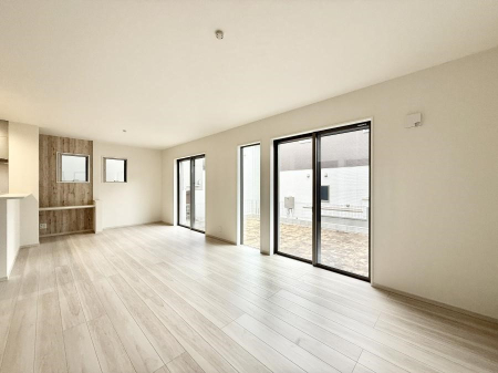 ���r���O �����������������Ɠ��ʂɂ���A�e���̋��