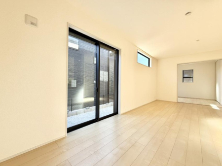 ���̑����� �������Ƒ��̏Ί炪���ӂ��A���났�̋��