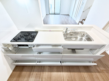 �L�b�`�� �����������������Ɗy�����Ȃ�A���K�ȃL�b�`�����