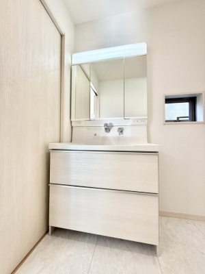 ���ʑ�E���ʏ� �������Ƒ��݂�Ȃ��g���₷���z�u�ł�