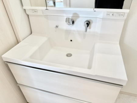 ���̑����� �ݔ����ׂ��������܂Ő􂢂₷���֗��ȃn���h�V�����[�t��