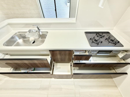 �L�b�`�� �������Ƒ����J��[�߂�A������̂���L�b�`��