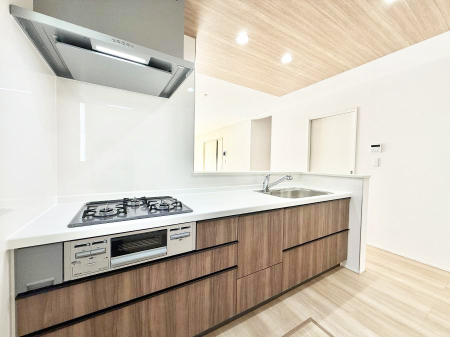 �L�b�`�� ���������y���݂ƐH�ׂ�K����͂���L�b�`��