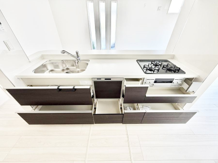 �L�b�`�� �����������������Ԃ����܂��A�Ί炠�ӂ��L�b�`��