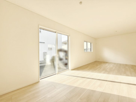 ���r���O ���������났�ƏΊ炪�W�܂�A�S���܂郊�r���O