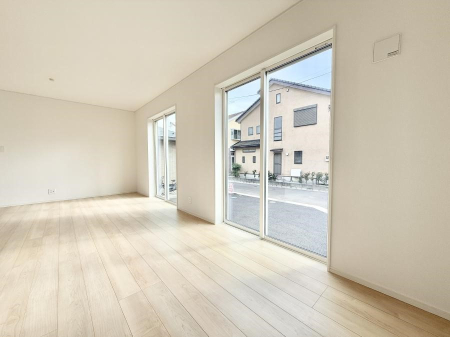 rO 났ƏΊ炪W܂AS܂郊rO