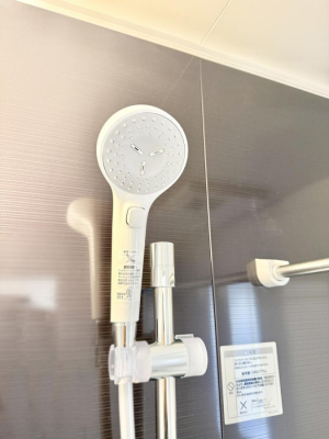 ���̑����� �ݔ����킴�킴�V�����[�����̃��o�[�܂Ŏ��L�΂��K�v���Ȃ��A�ȒP�Ɏ~���ł���