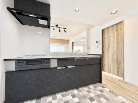 �L�b�`�� ���������y���݂ƐH�ׂ�K����͂���L�b�`��