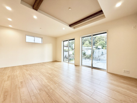 ̑ Ƒ̏Ί炪ӂA났̋