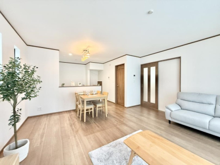 rO 났ƏΊ炪W܂AS܂郊rO