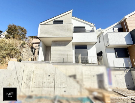 nOώʐ^ OρV炵n܂ꏊŁAƑJ[߂