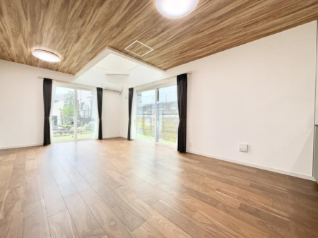 rO 났ƏΊ炪W܂AS܂郊rO