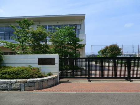 ӊ wZ 900m sΐ쏬wZ