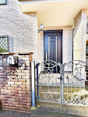 ���� �O�ρ� �V���v���Ŕ������A�Z�܂��̑���ۂ��ʂ錺�ւł�