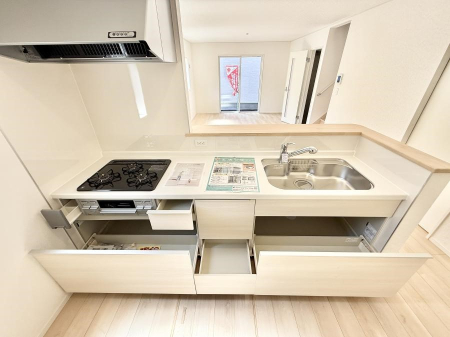 �L�b�`�� �����������������Ɗy�����Ȃ�A���K�ȃL�b�`�����