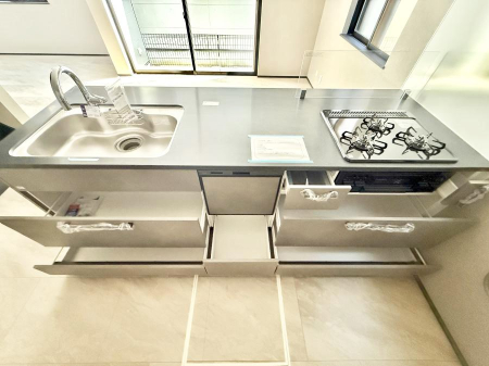 �L�b�`�� �������Ƒ����J��[�߂�A������̂���L�b�`��