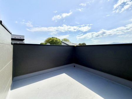 �o���R�j�[ ������ �G�߂̈ڂ낢����������J���I�ȋ�Ԃł�