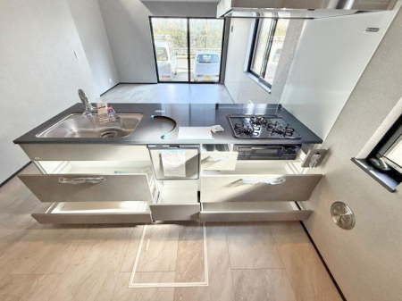 �L�b�`�� �������Ƒ����J��[�߂�A������̂���L�b�`��