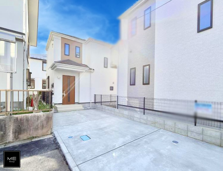 nOώʐ^ OρV炵n܂ꏊŁAƑJ[߂