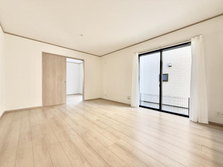 rO 났ƏΊ炪W܂AS܂郊rO