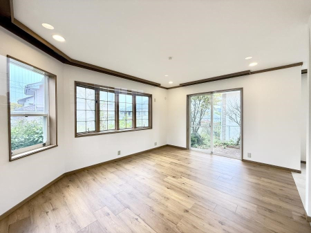 ���r���O ���������났�ƏΊ炪�W�܂�A�S���܂郊�r���O