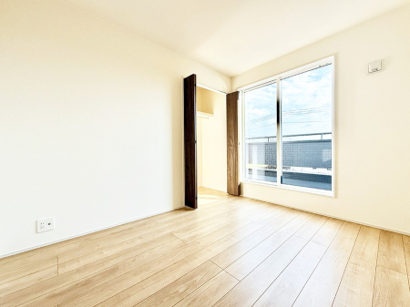 �Q�� ���������̔z�u��ʋC���̗ǂ��݌v�ŕ����̋�C�������炸�A��ɐV�N�ȋ�C������܂�