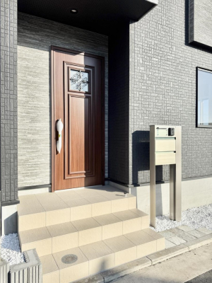 ���� �O�ρ� �V���v���Ŕ������A�Z�܂��̑���ۂ��ʂ錺�ւł�