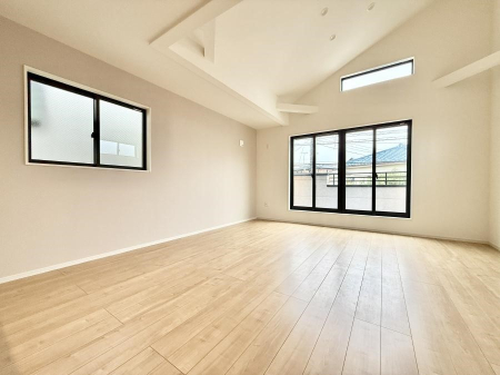 rO 났ƏΊ炪W܂AS܂郊rO