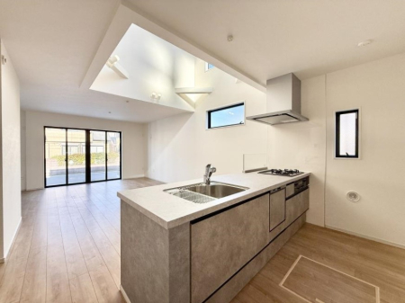 �L�b�`�� ���������y���݂ƐH�ׂ�K����͂���L�b�`��