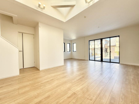 ���r���O ���������R�Ɖ�b�����܂��A�S�n�悢�ЂƂƂ�