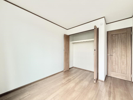 �q������ �������v���C�x�[�g��ԂƂ��ĐÂ��ŗ�������������񋟂��Ă���܂�