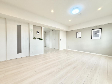 ���r���O ���������C�ɓ���̏ꏊ�ŁA�̂�т�Ƃ������Ԃ�