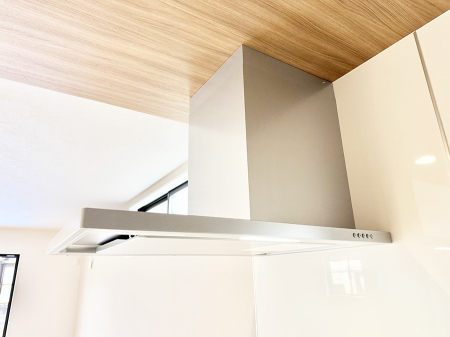 ���̑����� �ݔ����������̏��C����������C��ɗU������A�����I�ɔr�����ł��܂��B