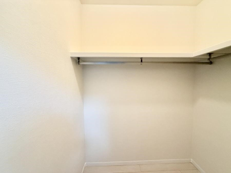 ���[ ����