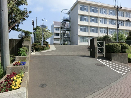 ���ӊ� ���w�Z 2600m �����s����R���w�Z